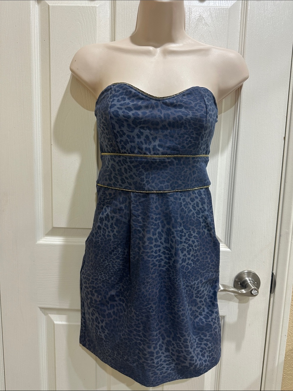 Solemio Navy Blue Leopard-Print Strapless Mini Dress